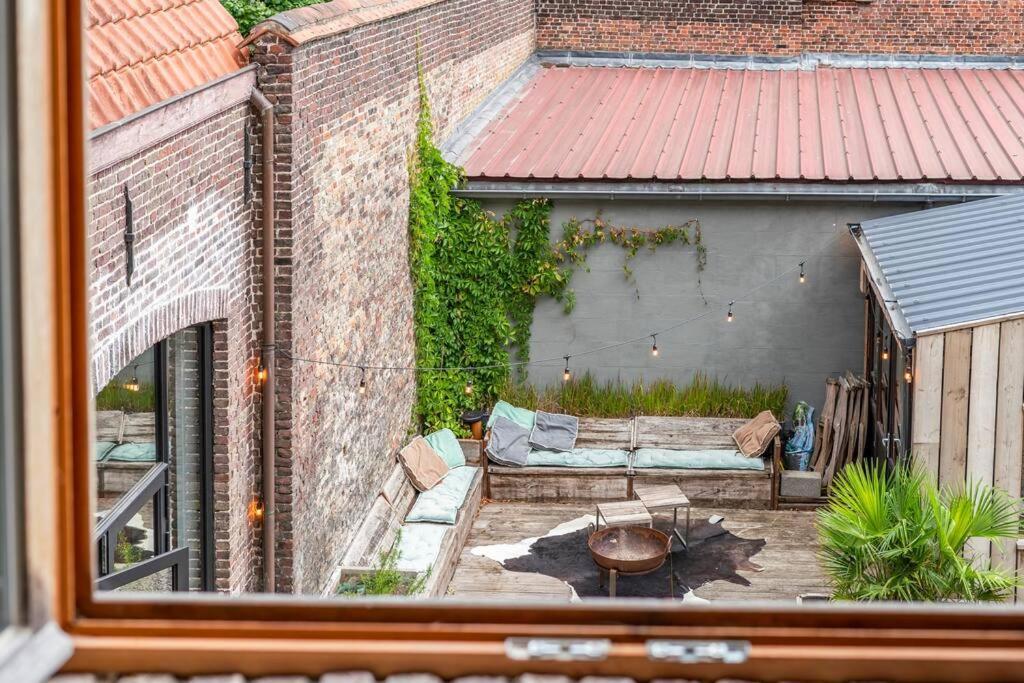 Unique Stylish Studio In Top Location *