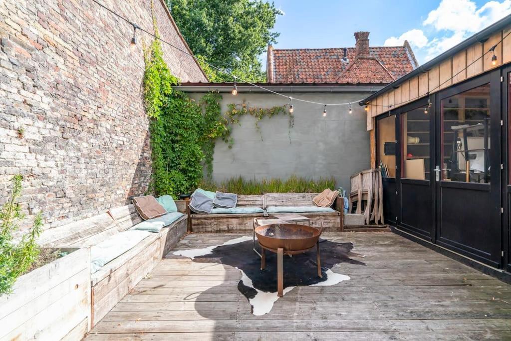Unique Stylish Studio In Top Location *