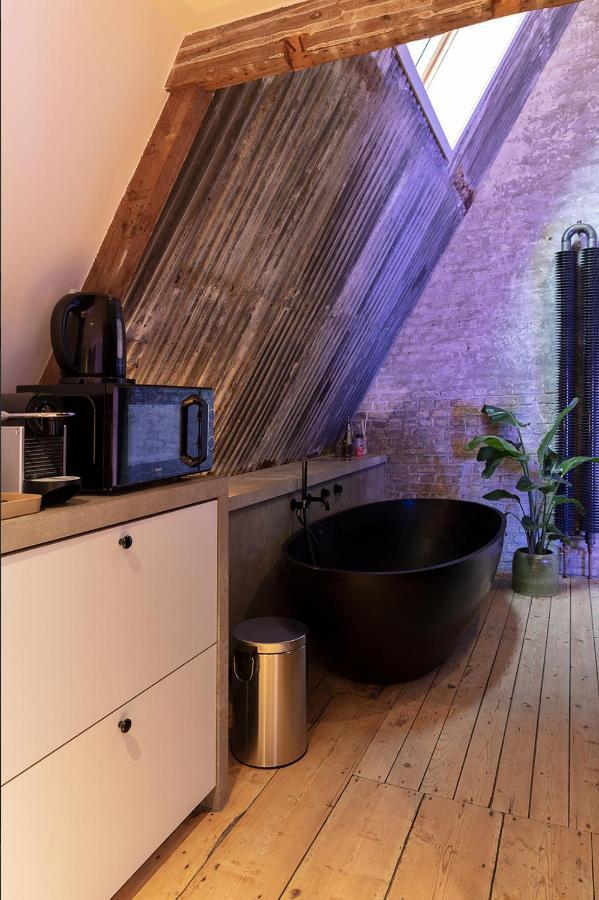 Unique Stylish Studio In Top Location